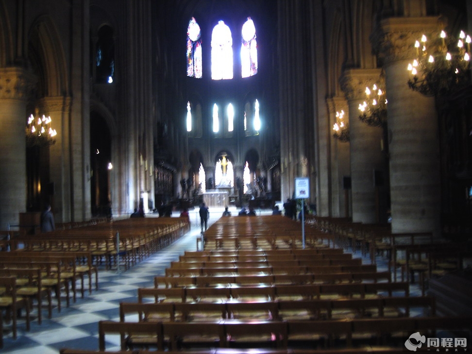拜谒巴黎圣母院---《壬辰欧行散记》之四